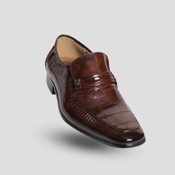 The Distinctive Slip-On Wine 3