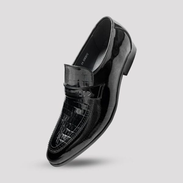 The Royal Noir Black 1