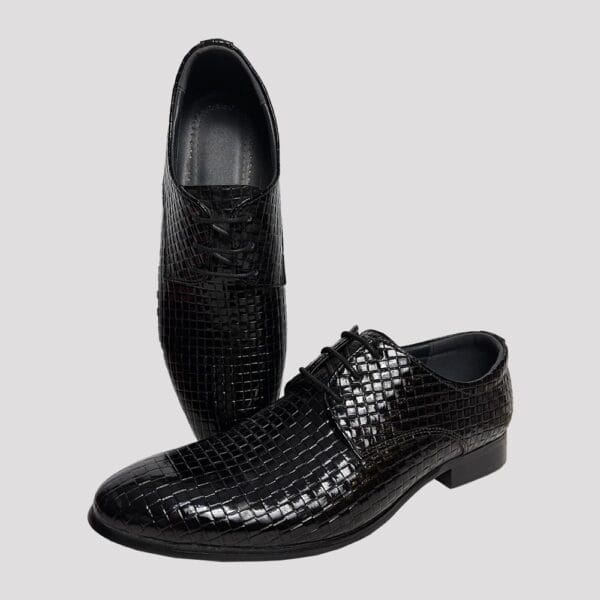 Vanguard Croc Derby black 2